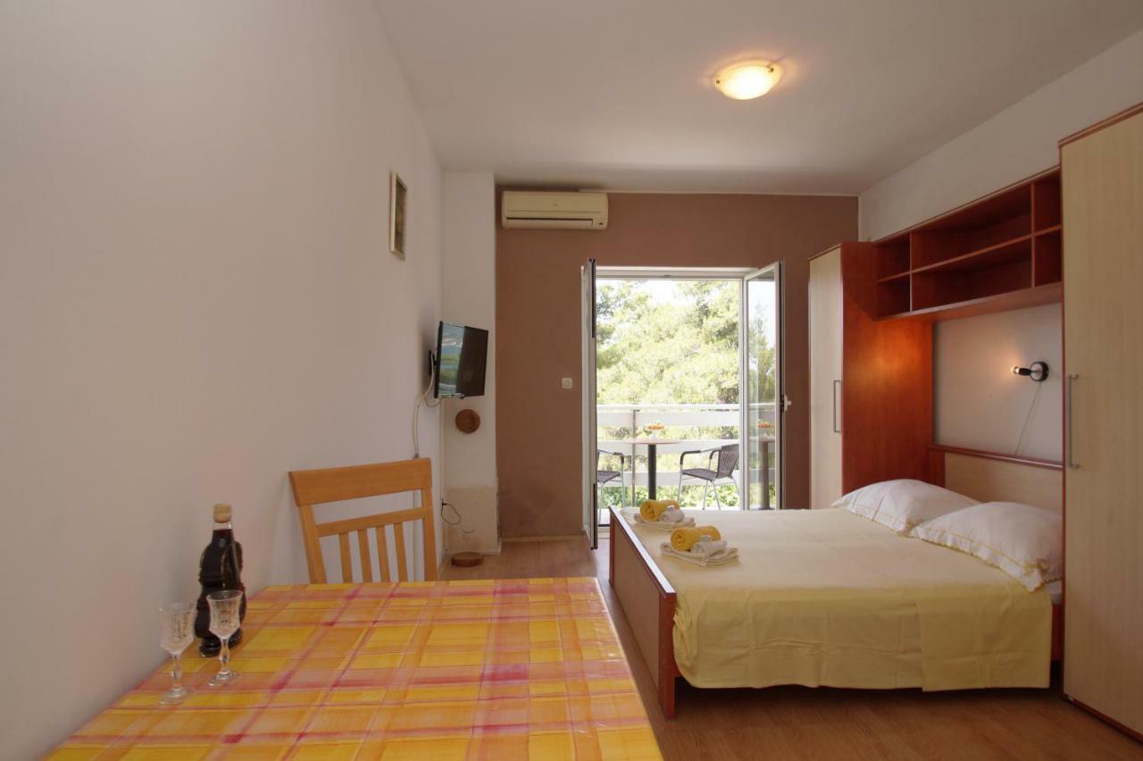 Vita Apartments Zrnovo Экстерьер фото