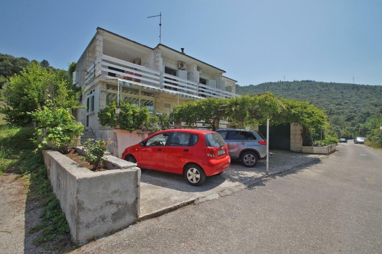 Vita Apartments Zrnovo Экстерьер фото
